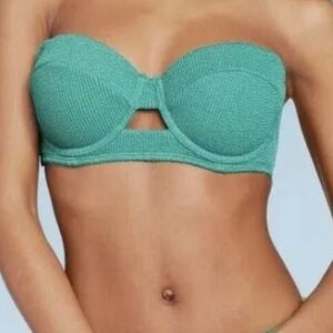 Green Strapless & Straps-key Hole-Textured Bikini Top only.